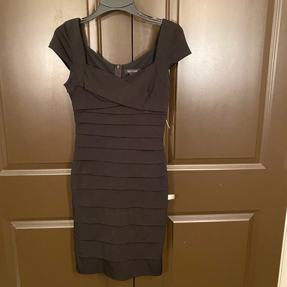WHBM BLACK ULTRA SLIMMING DRESS - Picture 3 of 11